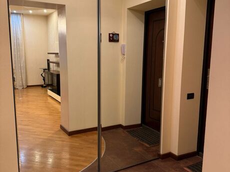 3 otaqlı köhnə tikili - 28 May m. - 80 m²