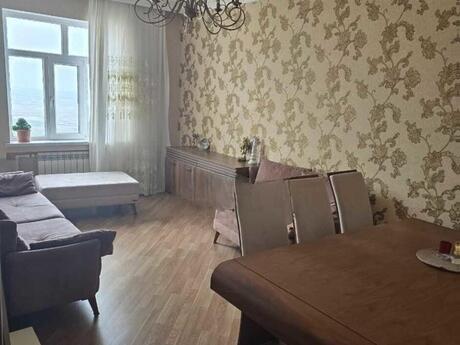 4 otaqlı köhnə tikili - Yeni Günəşli q. - 100 m²