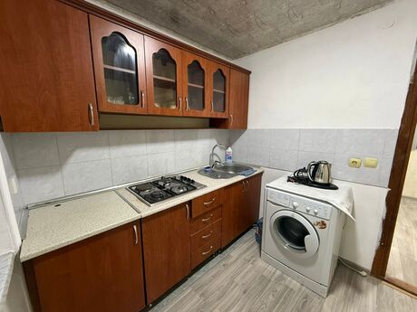 1 otaqlı köhnə tikili - Elmlər Akademiyası m. - 35 m²