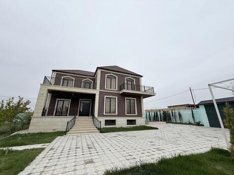 11 otaqlı həyət evi/bağ evi - Buzovna q. - 450 m²