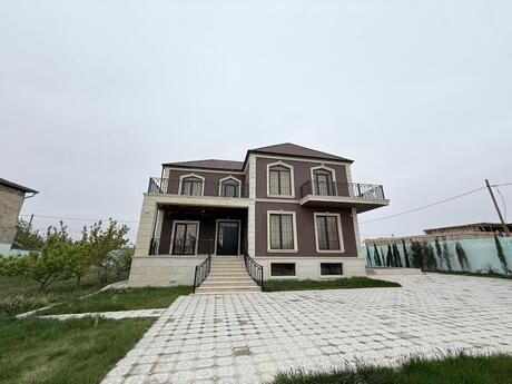 11 otaqlı həyət evi/bağ evi - Buzovna q. - 450 m²