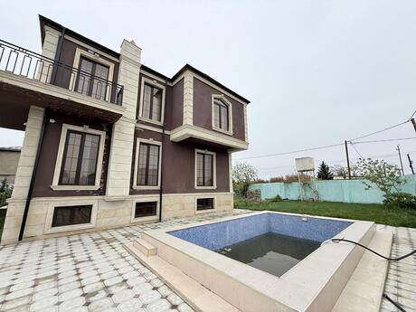 11 otaqlı həyət evi/bağ evi - Buzovna q. - 450 m²