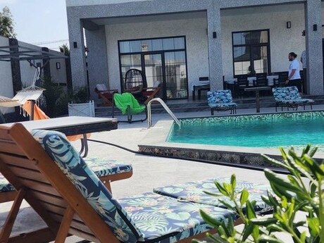 6 otaqlı həyət evi/bağ evi - Mərdəkan q. - 500 m²