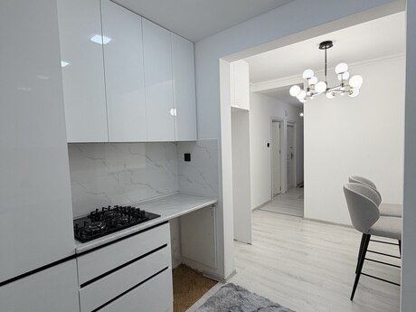 2 otaqlı köhnə tikili - Həzi Aslanov m. - 60 m²