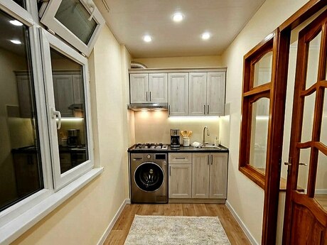 2 otaqlı köhnə tikili - Yeni Günəşli q. - 51 m²