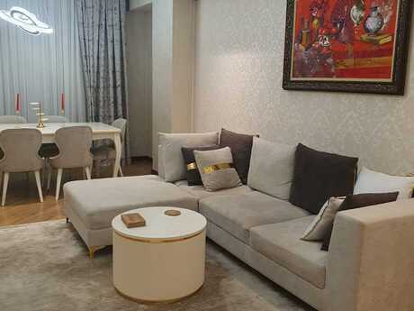 4 otaqlı yeni tikili - 9-cu mikrorayon q. - 130 m²