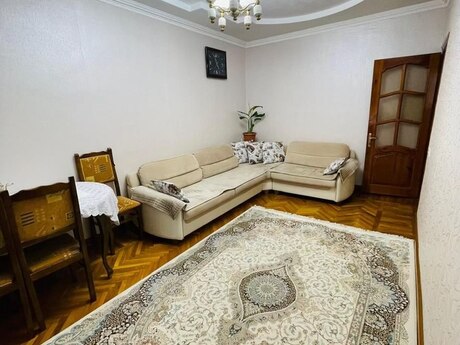 2 otaqlı köhnə tikili - Əhmədli m. - 65 m²