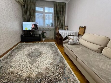 2 otaqlı köhnə tikili - Əhmədli m. - 65 m²