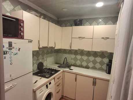 2 otaqlı köhnə tikili - Memar Əcəmi m. - 50 m²