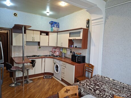 1 otaqlı yeni tikili - Azadlıq Prospekti m. - 45 m²