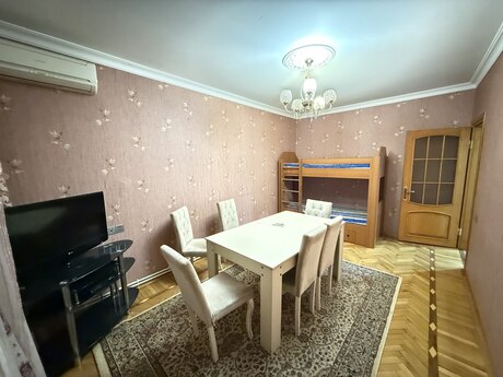 4 otaqlı köhnə tikili - Xalqlar Dostluğu m. - 100 m²