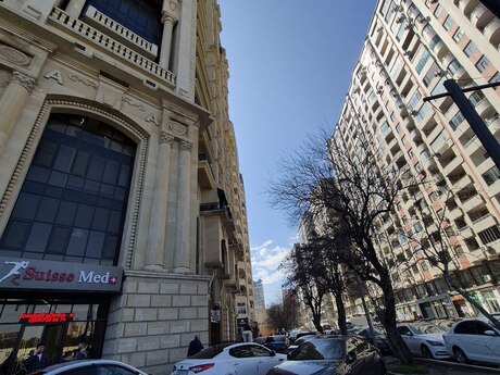 Объявление №6087130 - Баку, Насиминский  р., 4-комн., 185 м², 4/17 этаж