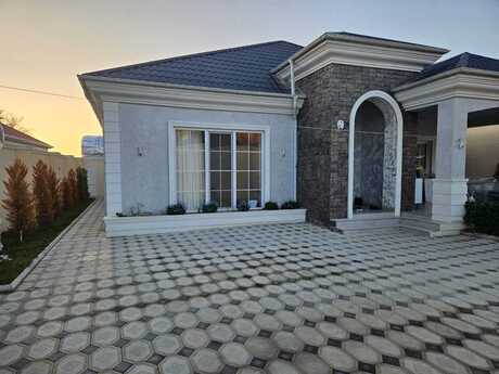 4 otaqlı həyət evi/bağ evi - Əmircan q. - 180 m²