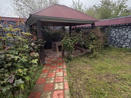 4 otaqlı həyət evi/bağ evi - Qəbələ - 120 m²