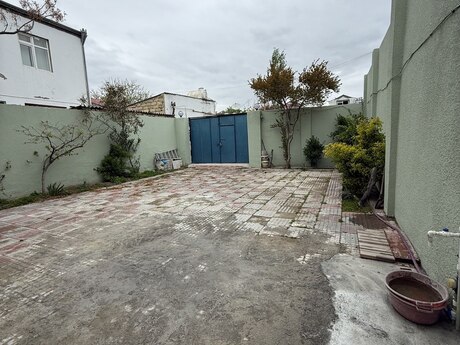 6 otaqlı həyət evi/bağ evi - 20-ci sahə q. - 250 m²