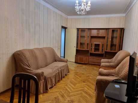 2 otaqlı köhnə tikili - Azadlıq Prospekti m. - 75 m²
