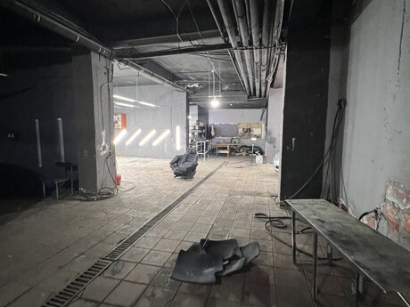 Obyekt - İnşaatçılar m. - 395 m²