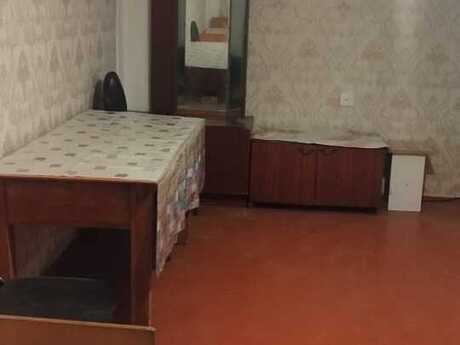 1 otaqlı həyət evi/bağ evi - Həzi Aslanov q. - 30 m²