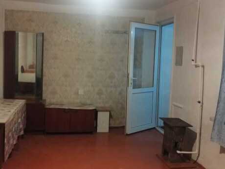 1 otaqlı həyət evi/bağ evi - Həzi Aslanov q. - 30 m²