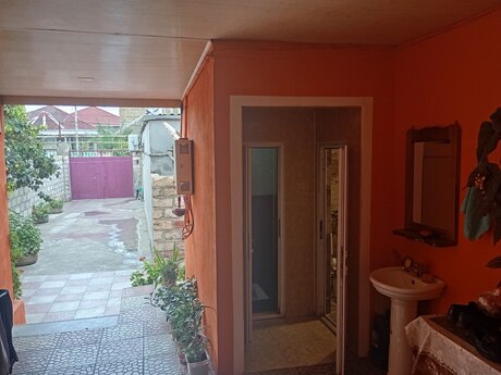 4 otaqlı həyət evi/bağ evi - Zabrat q. - 110 m²