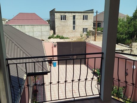 6 otaqlı həyət evi/bağ evi - Şağan q. - 160 m²