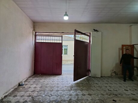 Obyekt - Binəqədi r. - 200 m²
