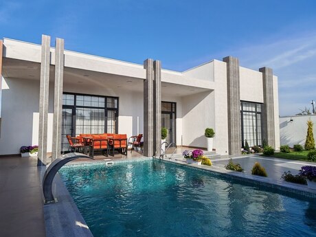 4 otaqlı həyət evi/bağ evi - Şüvəlan q. - 200 m²