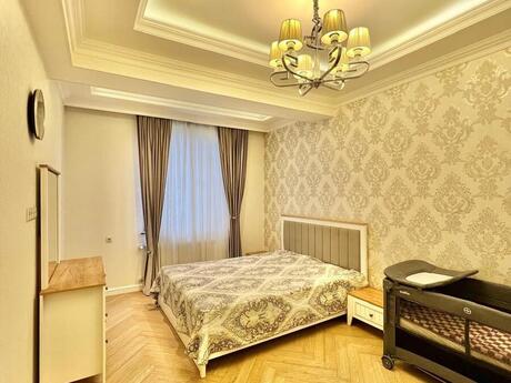 2 otaqlı yeni tikili - Nəriman Nərimanov m. - 79 m²
