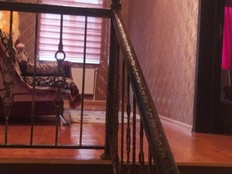 4 otaqlı həyət evi/bağ evi - Buzovna q. - 200 m²