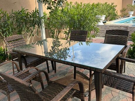7 otaqlı həyət evi/bağ evi - Novxanı q. - 240 m²