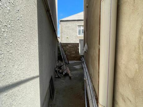 4 otaqlı həyət evi/bağ evi - Biləcəri q. - 200 m²