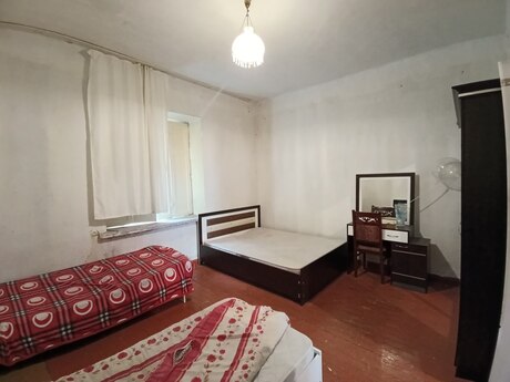 2 otaqlı köhnə tikili - Əmircan q. - 50 m²