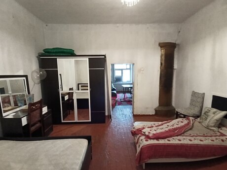 2 otaqlı köhnə tikili - Əmircan q. - 50 m²