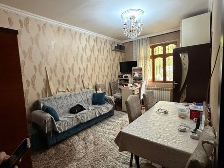 1 otaqlı köhnə tikili - 7-ci mikrorayon q. - 35 m²
