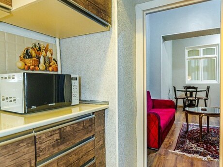 1 otaqlı köhnə tikili - Sahil m. - 50 m²