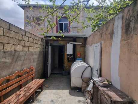 3 otaqlı həyət evi/bağ evi - Zabrat q. - 70 m²