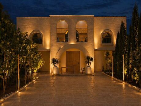 7 otaqlı həyət evi/bağ evi - Mərdəkan q. - 700 m²