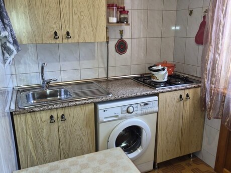 2 otaqlı köhnə tikili - Neftçilər m. - 45 m²
