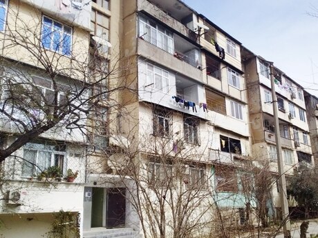2 otaqlı köhnə tikili - Xalqlar Dostluğu m. - 65 m²