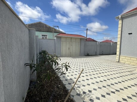 4 otaqlı həyət evi/bağ evi - Savalan q. - 110 m²