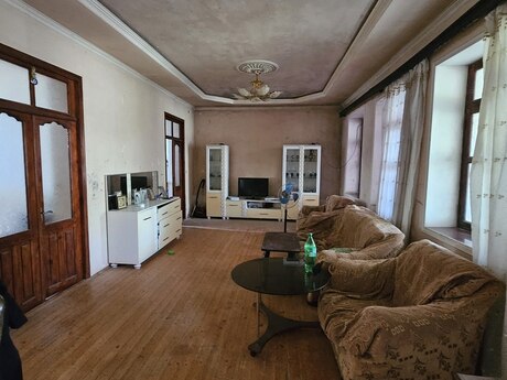 3 otaqlı həyət evi/bağ evi - Buzovna q. - 250 m²