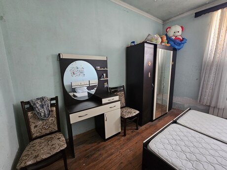 3 otaqlı həyət evi/bağ evi - Buzovna q. - 250 m²