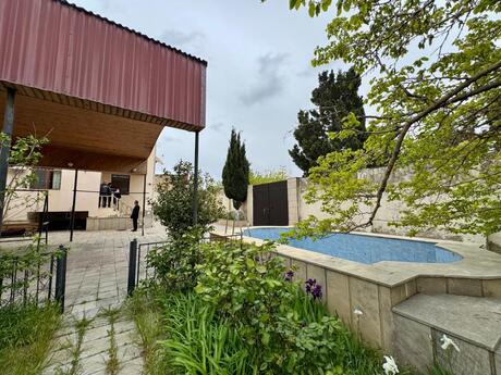 6 otaqlı həyət evi/bağ evi - Saray q. - 218 m²