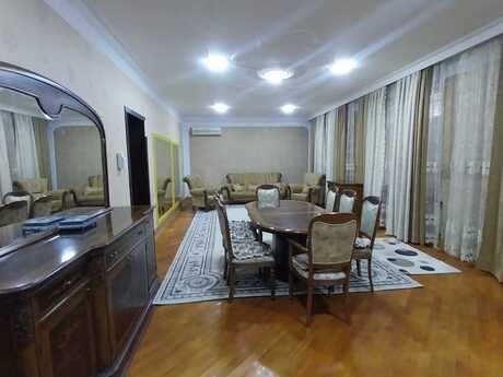 10 otaqlı həyət evi/bağ evi - Əhmədli m. - 450 m²