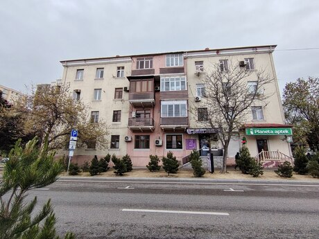 2 otaqlı köhnə tikili - Qara Qarayev m. - 50 m²