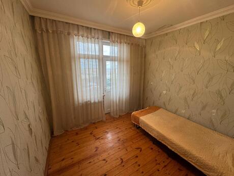 4 otaqlı köhnə tikili - Əhmədli m. - 60 m²