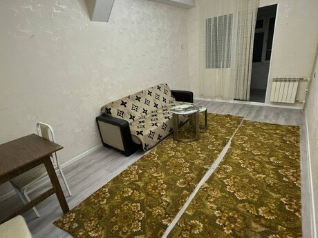2 otaqlı köhnə tikili - Əhmədli q. - 60 m²