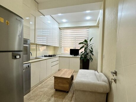 2-комн. новостройка - м. Насими - 89 м²