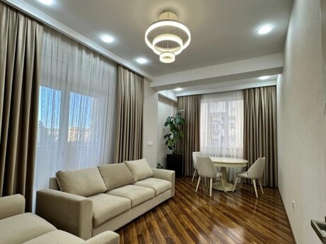 2-комн. новостройка - м. Насими - 89 м²