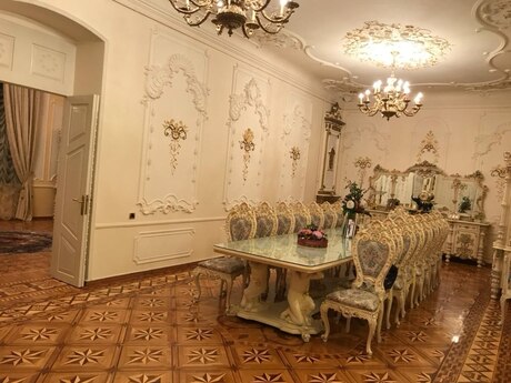 3 otaqlı köhnə tikili - Sahil m. - 290 m²